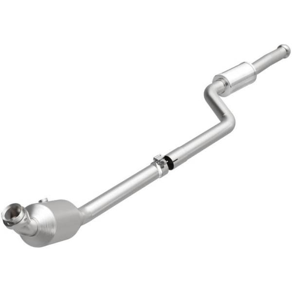 Magnaflow - MagnaFlow 11-12 Mercedes-Benz C300 3.0L OEM Grade Direct Fit Catalytic Converter - 21-497