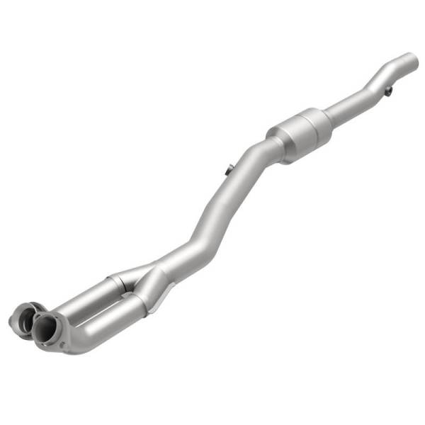 Magnaflow - MagnaFlow Conv DF 96-97 BMW 840 4.4L Driver Side - 24130