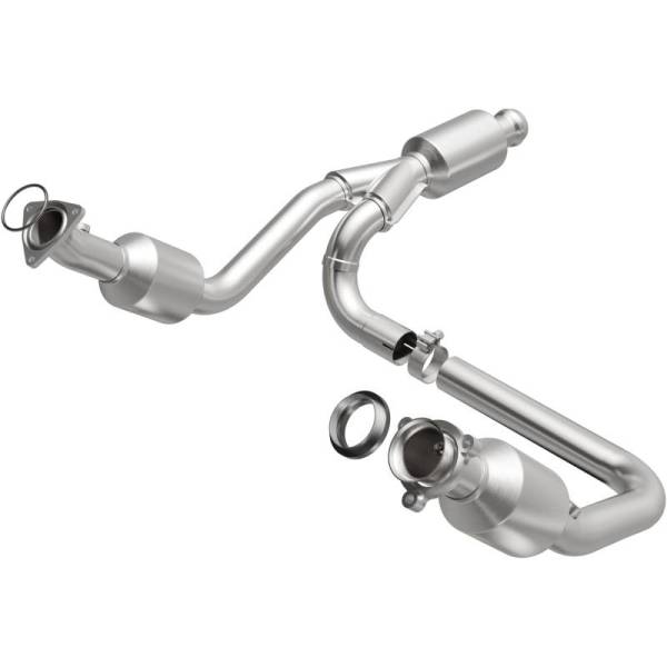 Magnaflow - Magnaflow 14-15 Chevrolet Silverado 1500 Underbody 4.3L / 5.3L Direct-Fit Catalytic Converter - 280424