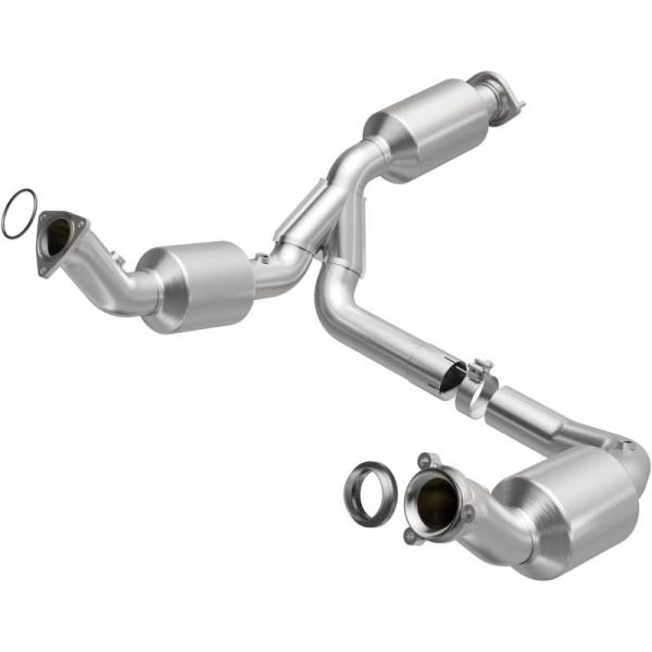 Magnaflow - MagnaFlow 2021 Chevrolet Express 2500 4.3L Underbody Direct-Fit Catalytic Converter - 280429