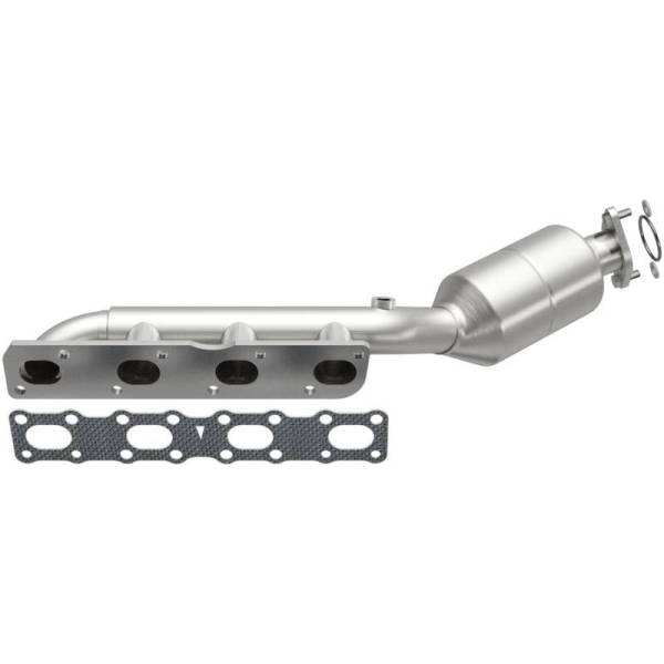 Magnaflow - MagnaFlow Direct-Fit SS Catalytic Converter 04-06 Nissan Titan 5.6L V8 (California) - 4451501