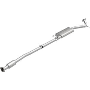 Magnaflow - MagnaFlow 19-20 Hyundai Santa Fe L4 2.4L OEM Underbody Single Direct-Fit Catalytic Converter - 23-140 - Image 1