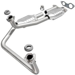 MagnaFlow Conv DF GM Truck/Suv Dual Outlet 96 - 23453