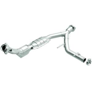 Magnaflow - MagnaFlow Conv DF 03-04 Ford Expedition 5.4L V8 Passenger Side - 24414 - Image 2