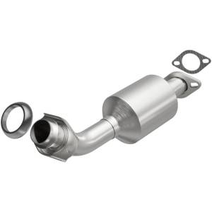 Magnaflow - MagnaFlow Pre-OBDII Direct Fit Catalytic Converter 79-85 Dodge Ram 50 2.0L/2.6L - 3391238 - Image 2