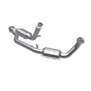 Magnaflow - MagnaFlow Conv DF 96-99 Ford Taurus3.0L 50S - 444034 - Image 2