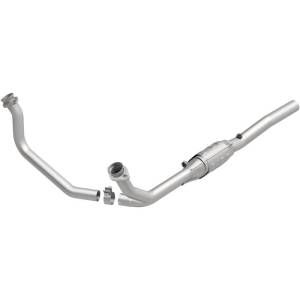 Magnaflow - MagnaFlow Conv Direct Fit 96-97 Dodge B1500/B2500/B3500 V8 Underbody - 4451296 - Image 2