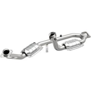 Magnaflow - MagnaFlow Conv Direct Fit 97-98 Ford Windstar 3.0L - 4451342 - Image 3