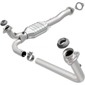 MagnaFlow Converter Direct Fit California Grade 96-99 GM K/C 1500/2500 5.0L V8/4.3L V6 - 4451457