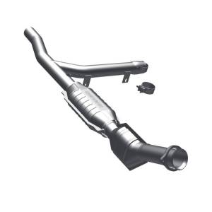 Magnaflow - MagnaFlow Conv DF 97-98 Ford Trucks 4.2L - 447132 - Image 2