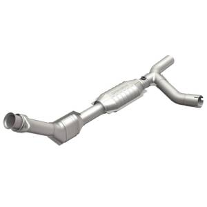 Magnaflow - MagnaFlow Conv DF 01-03 Ford E150 4.2L P/S - 447159 - Image 3