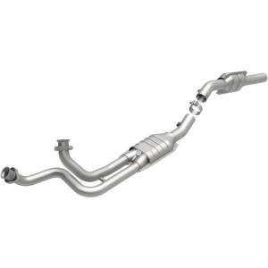 Magnaflow - MagnaFlow Conv DF 1996 Ford E-150 4.9L - 447254 - Image 3