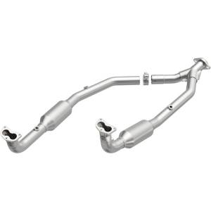 Magnaflow - MagnaFlow Conv Direct Fit OEM 2003 Land Rover Discovery Underbody - 4551028 - Image 2