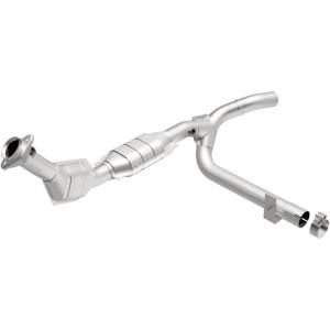 Magnaflow - MagnaFlow Conv DF 01 Ford F150 5.4L - 49009 - Image 3