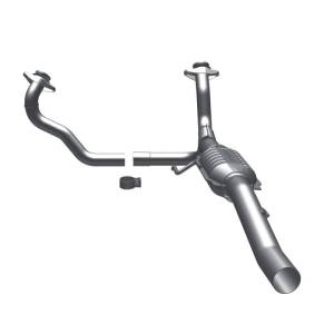 MagnaFlow Conv DF 00-03 Durango 2WD OEM - 49471