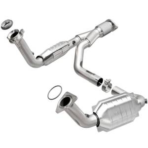 Magnaflow - MagnaFlow Conv DF 06-09 TB/Envoy 5.3/6.0 OEM - 49650 - Image 2