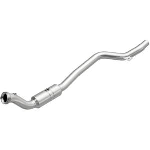 MagnaFlow 11-14 Chrysler 300 / Dodge Challenger/Charger 3.6L Direct Fit Catalytic Converter - 52100