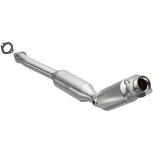 Magnaflow - MagnaFlow 04-11 Lincoln Town Car V8 4.6L GAS California Catalytic Converter Direct Fit - 5411010 - Image 2