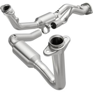 Magnaflow 07-10 Jeep Grand Cherokee V6 3.7L Direct-Fit Catalytic Converter - 5451444