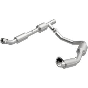 Magnaflow - MagnaFlow Conv Direct Fit 05-06 Ford E-350 Super Duty 5.4L - 5481439 - Image 2