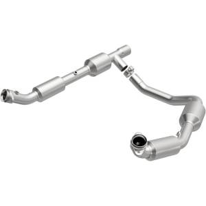 Magnaflow - MagnaFlow Conv Direct Fit 05-06 Ford E-350 Super Duty 5.4L - 5481439 - Image 3