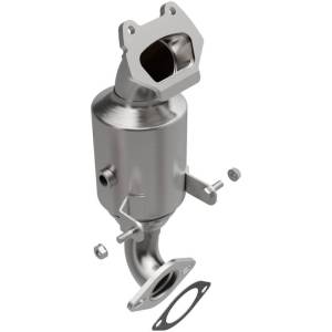 Magnaflow 14-16 Ram ProMaster 1500/2500/3500 V6 3.6L CARB Compliant DirectFit Catalytic Converter - 5551191