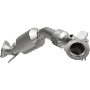 MagnaFlow 13-15 Land Rover LR2 2.0L CARB Compliant Direct Fit Catalytic Converter - 5551537