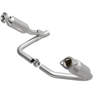 Magnaflow - MagnaFlow Conv DF California Grade 07-08 Dodge Durango 3.7L - 5551832 - Image 2