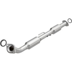 Magnaflow - MagnaFlow 13-15 Toyota Tacoma California Grade CARB Compliant Direct-Fit Catalytic Converter - 5582703 - Image 3