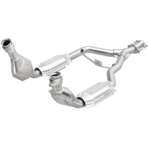 Magnaflow - MagnaFlow Conv DF 96-98 Ford Mustang 3.8L - 93344 - Image 1