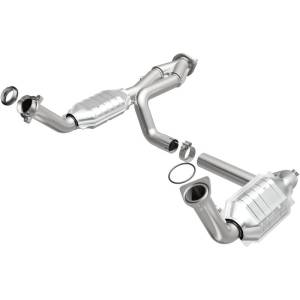 Magnaflow - MagnaFlow Conv DF 02-06 Cadillac Escalade / 02-06 Chevy Avalanche 5.3L Dual Conv Y-Pipe Assembly 2WD - 93419 - Image 3