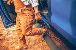 AMP Research - AMP Research 2025 RAM 1500 (Gas ONLY) PowerStep Plug & Play - Black 76364-01A - Image 5