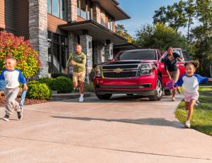 Husky Liners - Husky Liners 15-20 Chevrolet Tahoe/Suburban Aeroskin Hood Protector - Smoke 2842066 - Image 4