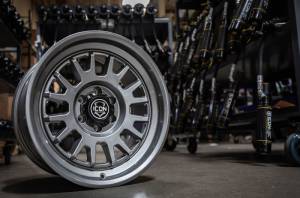 ICON - ICON Anza 17x8.5 5x5 -6mm Offset 4.5in BS 71.5mm Hub Bore Gun Metal Wheel 8217857345GM - Image 5